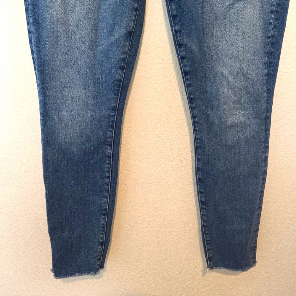 MOTHER High Waisted Looker Ankle Fray In Hop On Hop Off Size 27 - Picture 5 of 13
